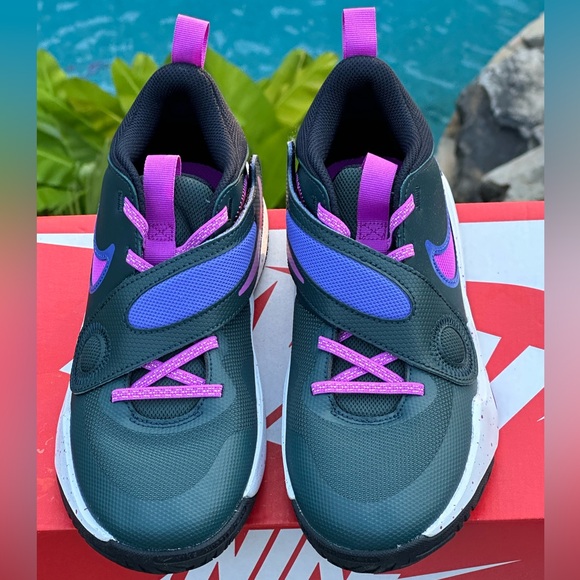 NEW Nike Team Hustle Mid Top Casual Sneaker - Big Kid 7Y (Womens 8.5) - Picture 4 of 10